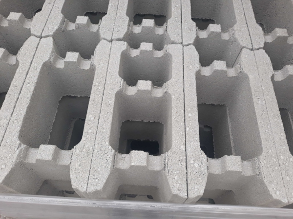 Pustak szalunkowy zalewowy. Zastosowanie, cena i rodzaje